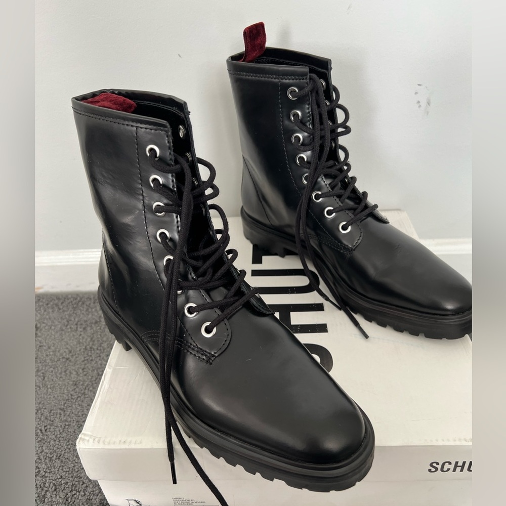 Schutz Harriet Bootie - 7 / Black / Velvet
